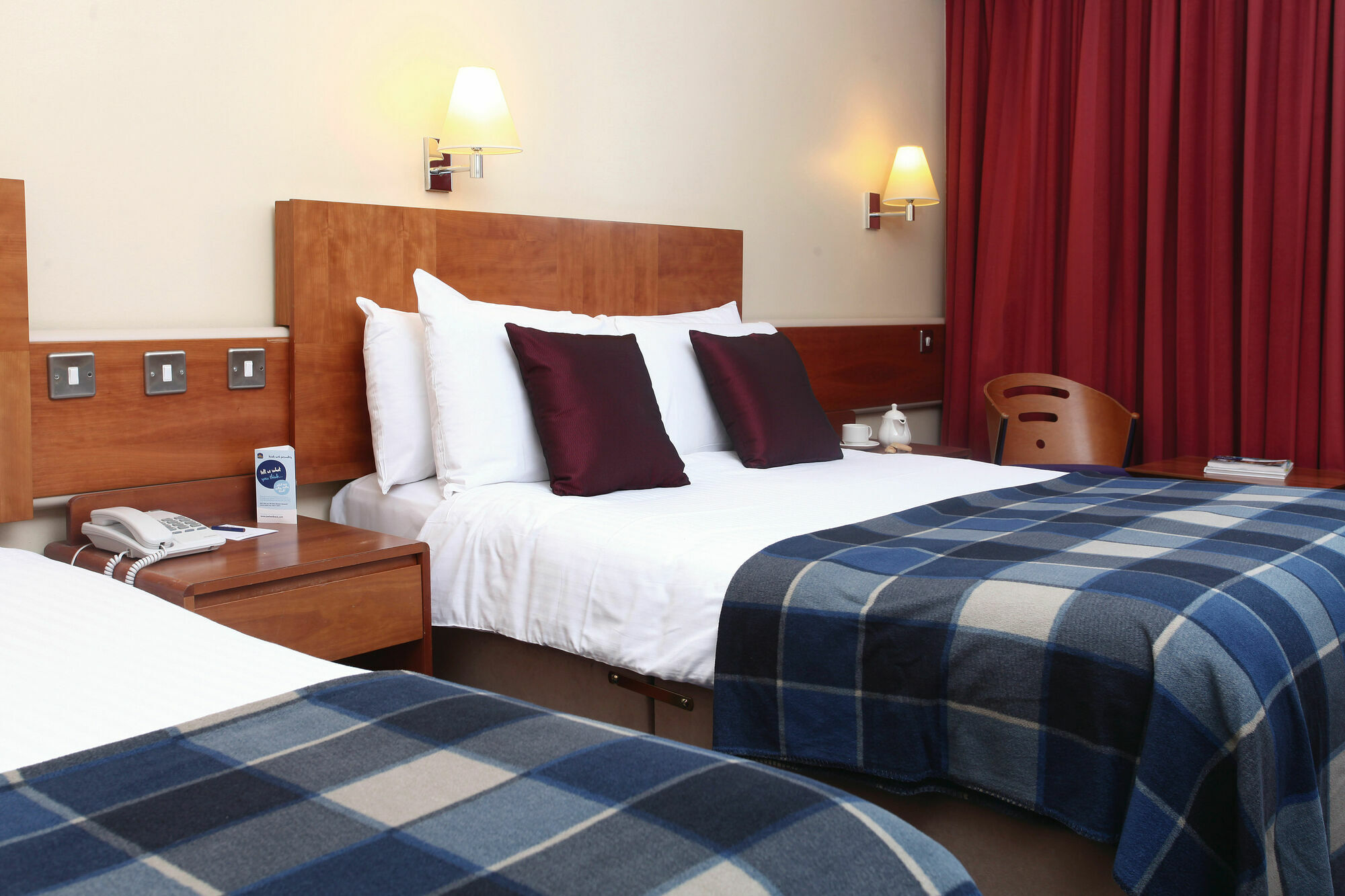 Best Western Kings Manor Edinburgh Room photo
